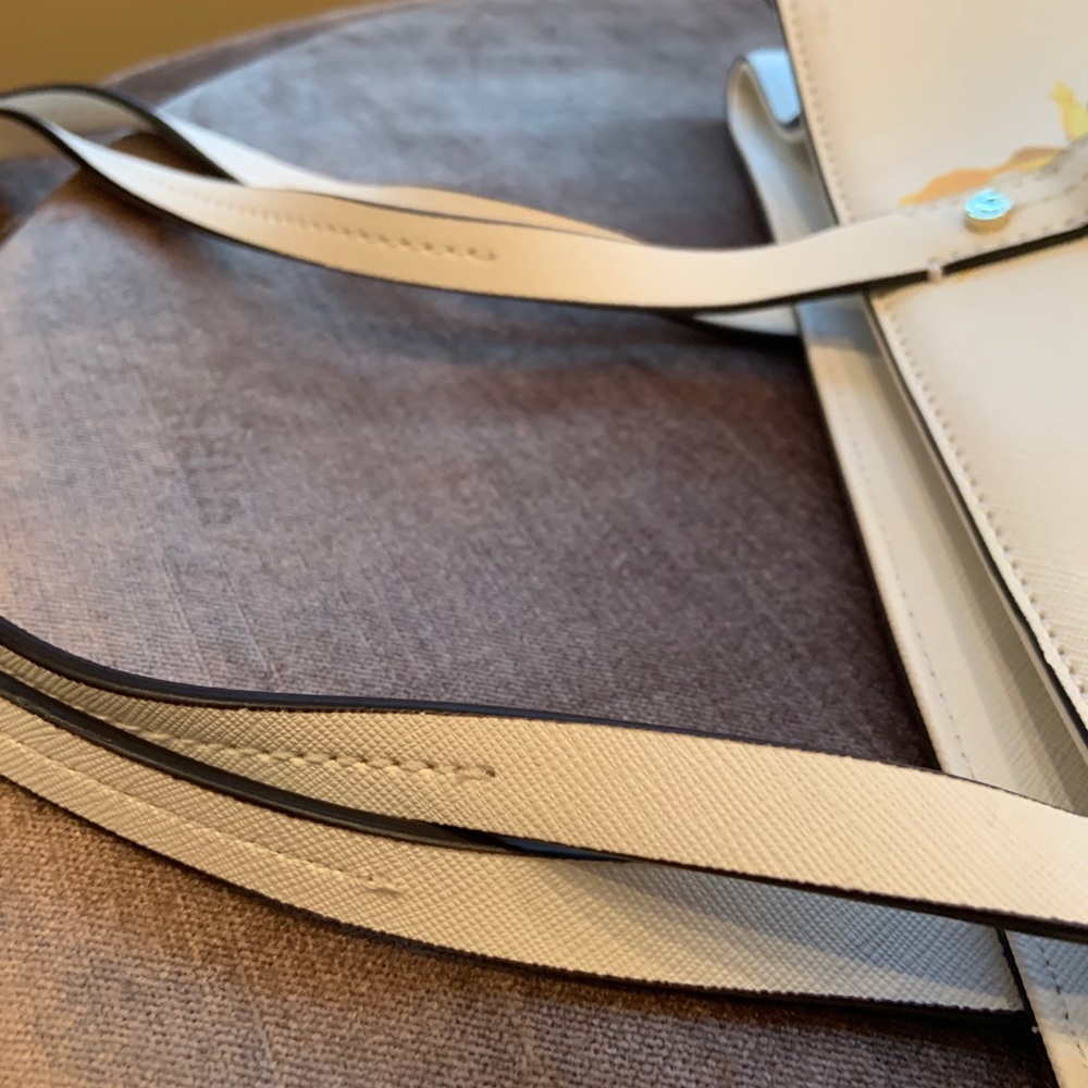 Calvin Klein White Purse - Picture 8 of 11